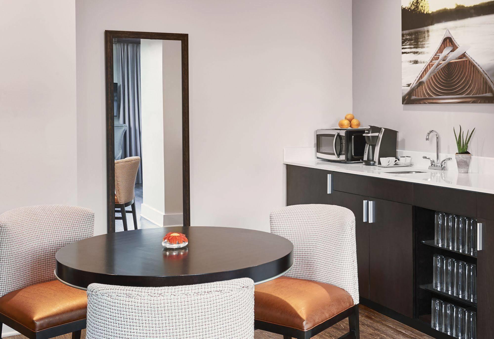 Hotel The Abernathy Clemson Esterno foto