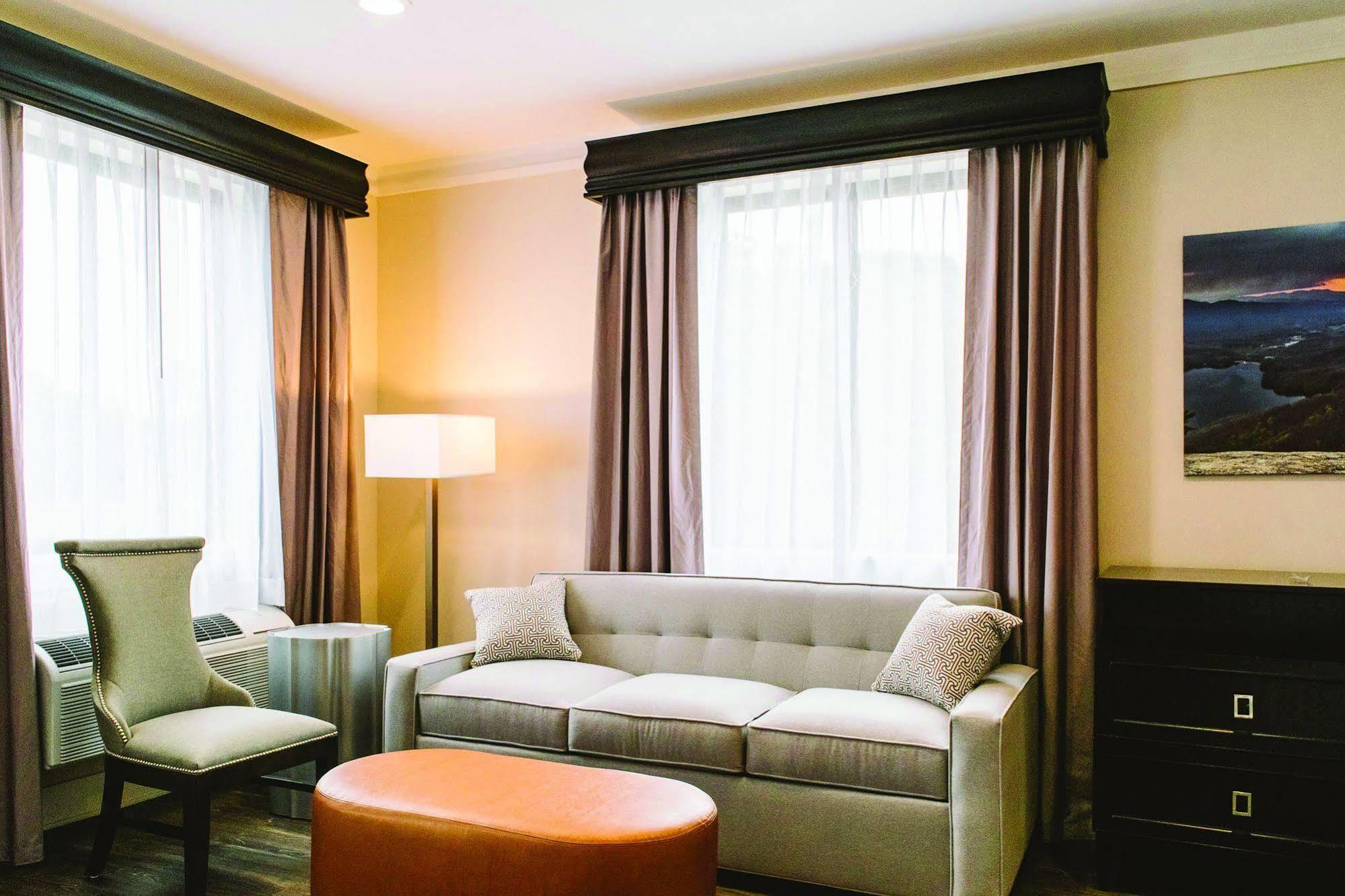Hotel The Abernathy Clemson Esterno foto